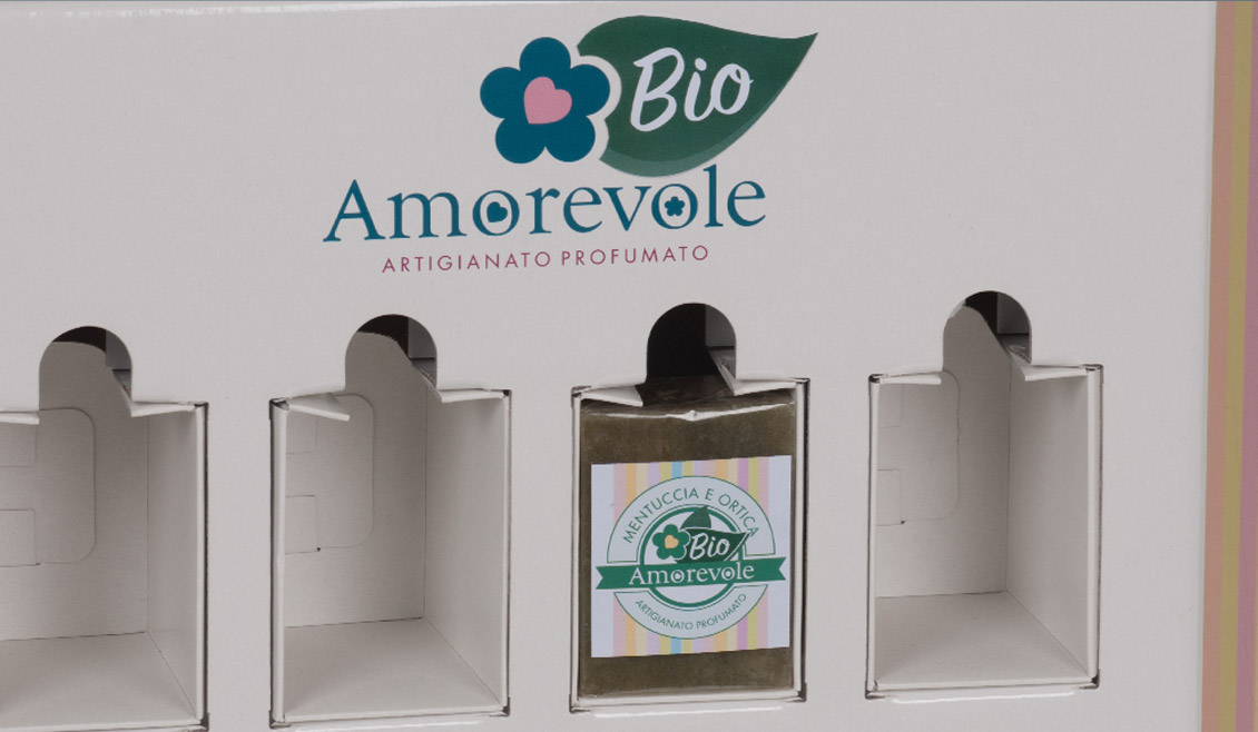 01 Espositore Packaging Sapone Bio Ricreativi Bologna